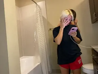 girlfriendmissy stripchat stream image