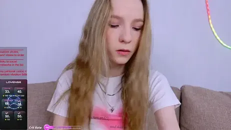 b4by_Emilia stripchat stream image