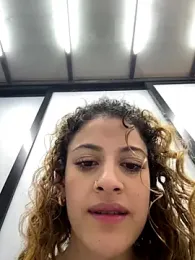 alana15 stripchat stream image