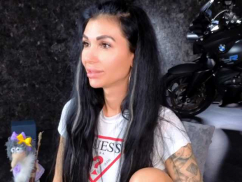 -BABAYAGA- bongacams stream image