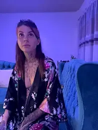 Izy_cute_ stripchat stream image