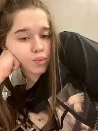 HornyGirlH stripchat stream image