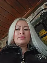 MILFBARBY stripchat stream image