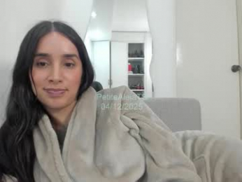 petitealejats chaturbate stream image