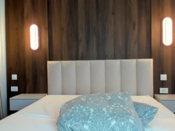 saradiamond01 chaturbate stream image