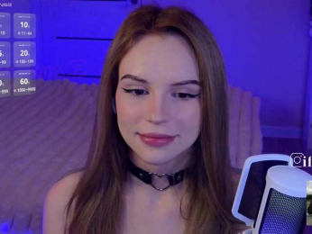 fymryn bongacams stream image