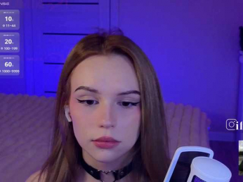 fymryn bongacams stream image