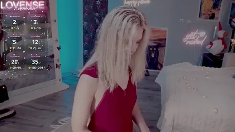 Careful_i_bite stripchat stream image