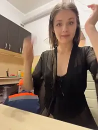 KittyQueeny stripchat stream image