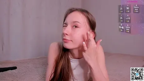 emmelieflorence stripchat stream image