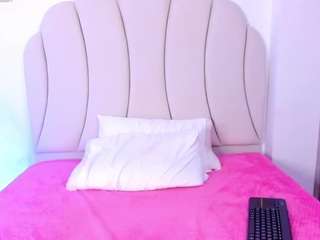 kaity-layne camsoda stream image