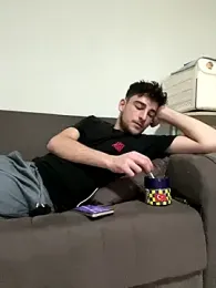 Yasinyasin7 stripchat stream image, 29.12.2025 00:30