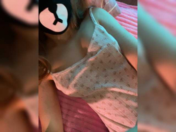 -Summer- bongacams stream image