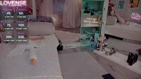 Careful_i_bite stripchat stream image