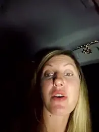 SheIsSomething stripchat stream image