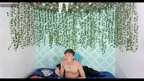 oliverhot2005 stripchat stream image