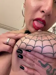 Rae_Lil_White stripchat stream image