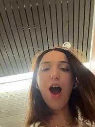 DollyTall stripchat stream image