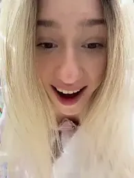 Lia__Love stripchat stream image