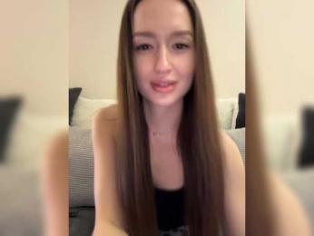 whiteTEA bongacams stream image