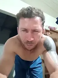 RobertoLuiz84 stripchat stream image, 29.01.2026 23:10