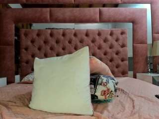 alwaysnaughtyx camsoda stream image