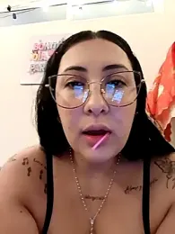 You-kitty2025 stripchat stream image