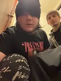 desiredude9 stripchat stream image