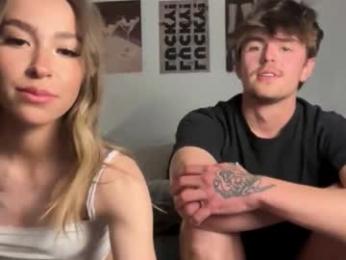 thekiraskys chaturbate stream image