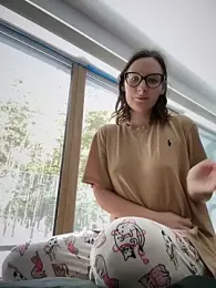 The_Snowwhitee stripchat stream image