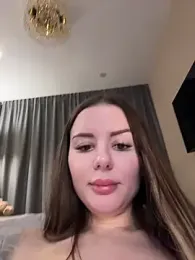 Alina_Vibe_Me stripchat stream image