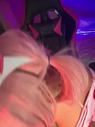 seraphine23 stripchat stream image