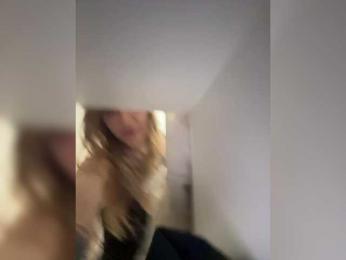 -Tiki-Riki- bongacams stream image