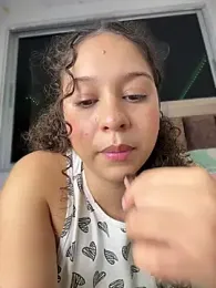 Shara_dreams stripchat stream image, 19.02.2026 21:40