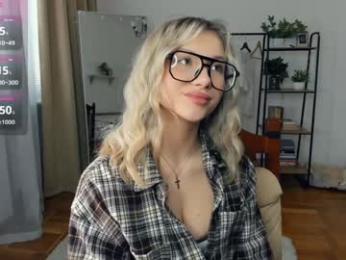 glossybabe_ chaturbate stream image
