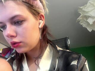 Odelyna Curless flirt4free stream image, 24.02.2026 07:00