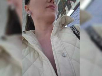 DIVORA bongacams stream image