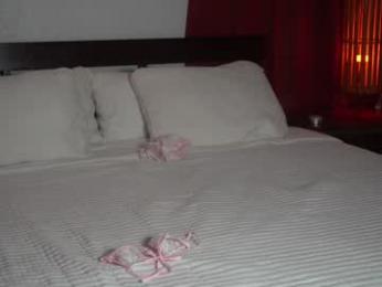 chloewildd chaturbate stream image