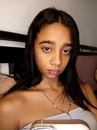Zoe_Sweett18 stripchat stream image, 11.03.2026 18:30