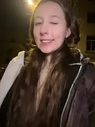 FroggyAnna stripchat stream image