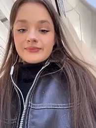 KittyQueeny stripchat stream image