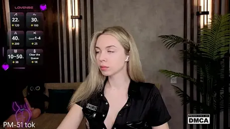 Holl1Would stripchat stream image