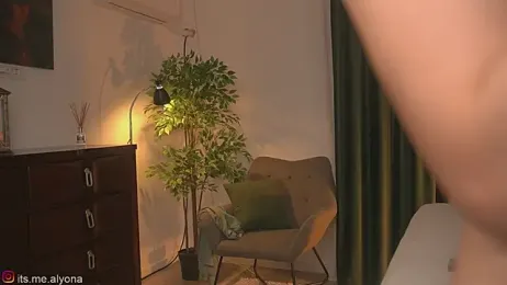 Alyonaqueen_ stripchat stream image, 17.03.2026 20:30