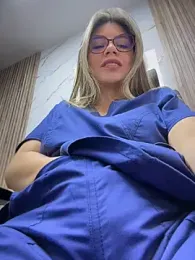 alicee16 stripchat stream image