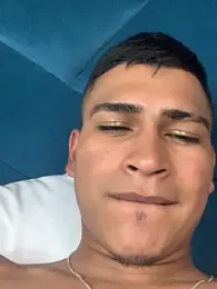 Emiliano_Reyes stripchat stream image, 21.03.2026 03:40