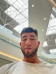 liam_bronw stripchat stream image, 24.03.2026 17:40