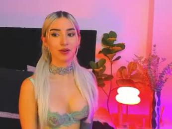naugthymila3 chaturbate stream image