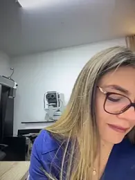 alicee16 stripchat stream image