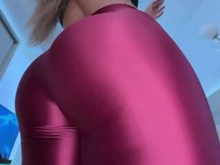 scarletandtom camsoda stream image