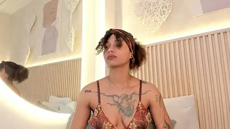 daiana_curly stripchat stream image